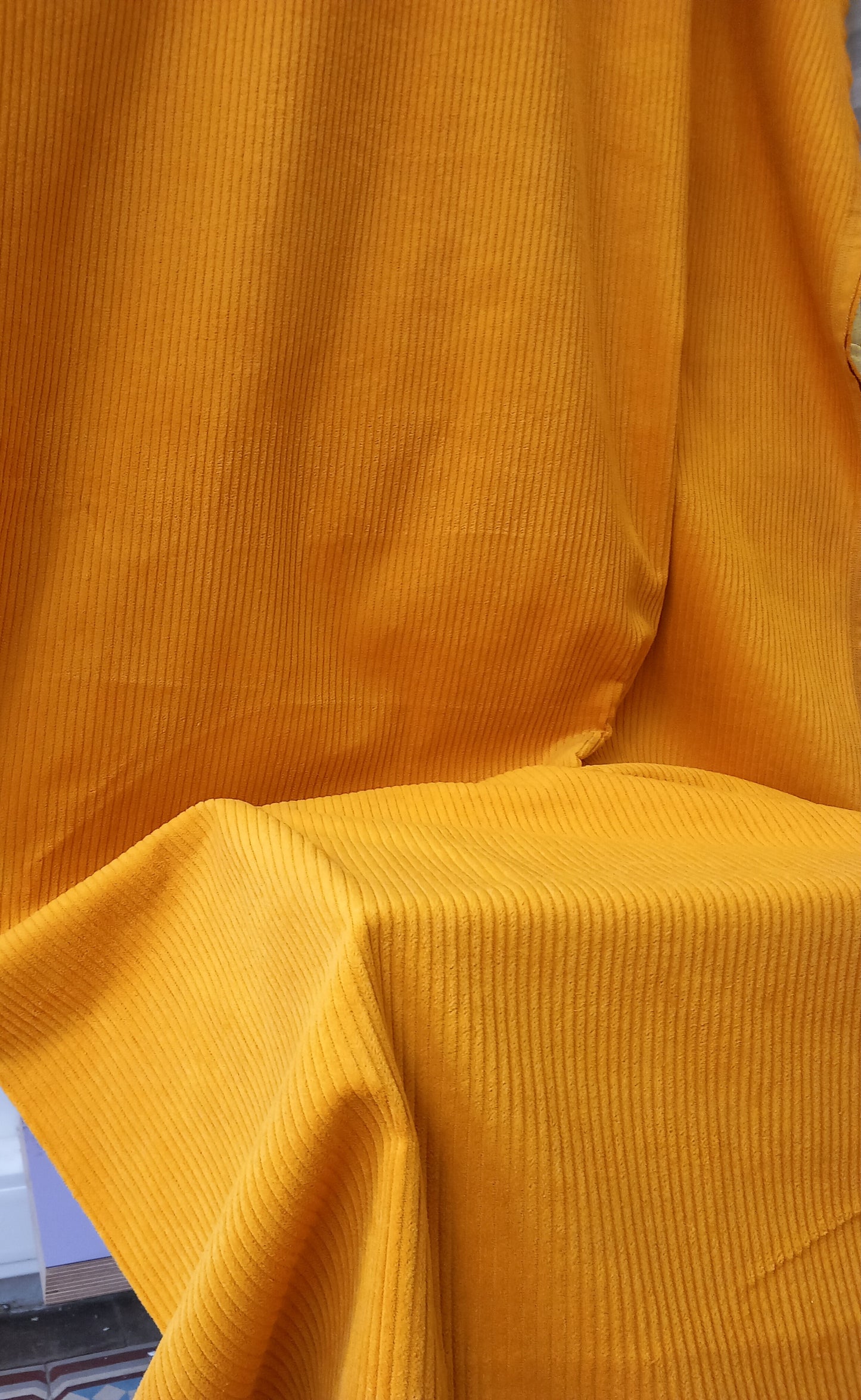 VELOURS COTELE JAUNE MOUTARDE