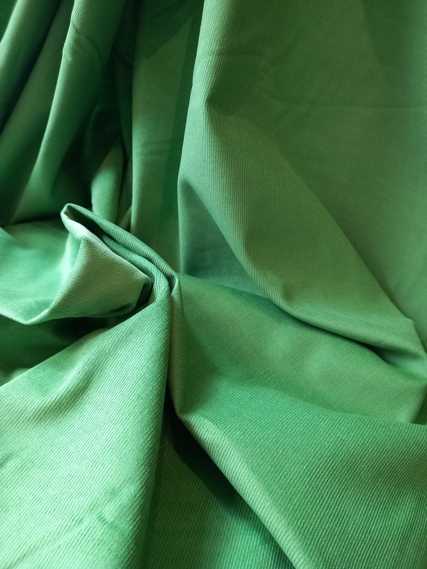 VELOURS MILLERAIES VERT