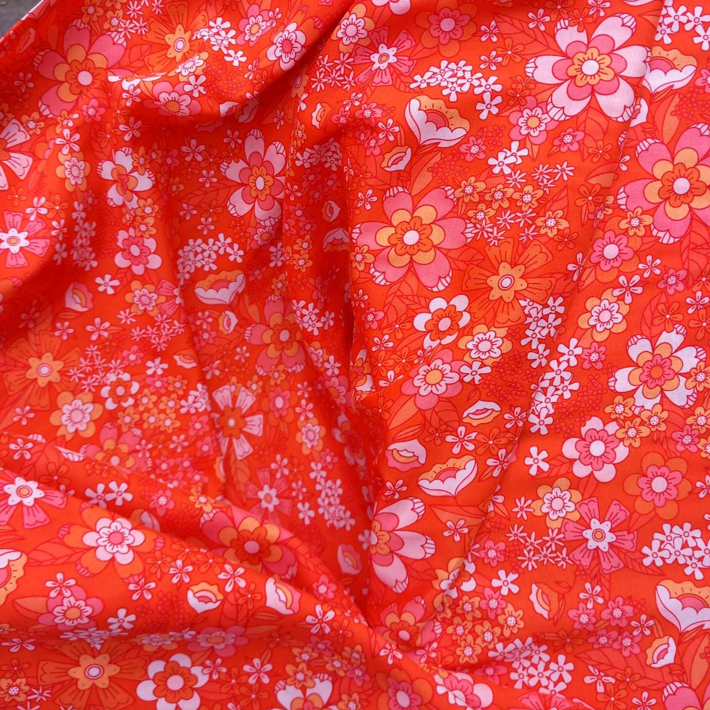 VISCOSE FLOWER BLOOM