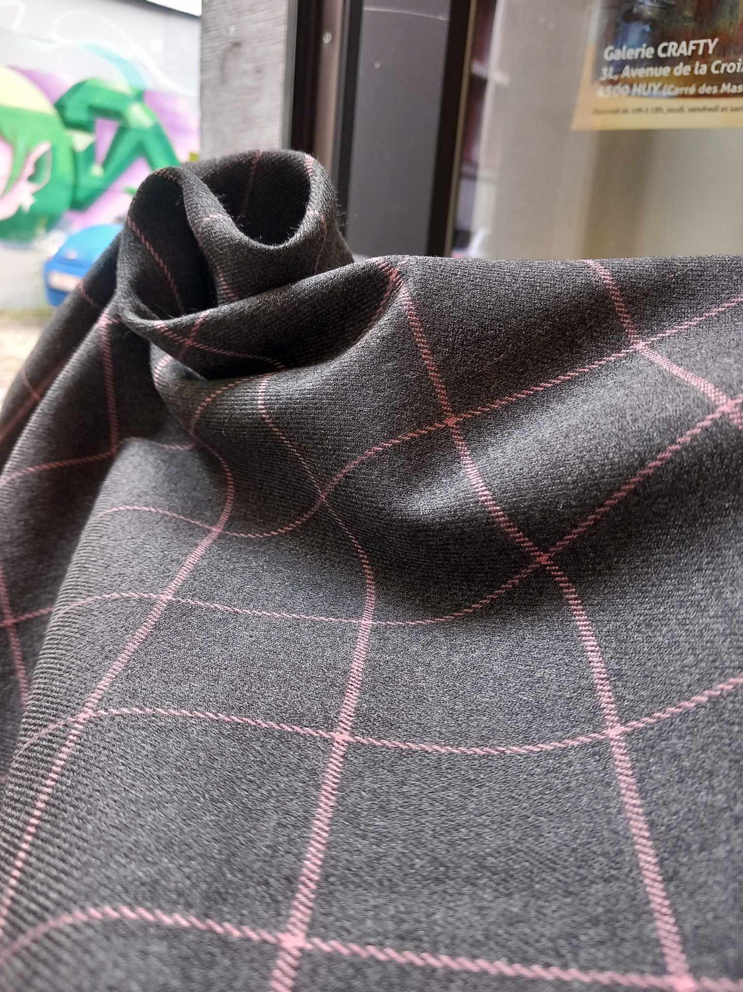 TISSU A CARREAUX GRIS/ ROSE
