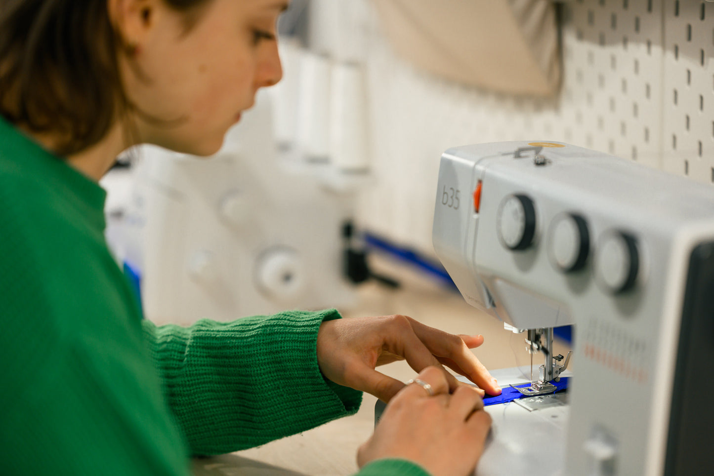 ATELIER MARDI 10/06 : COUTURE LIBRE 18H-20H30