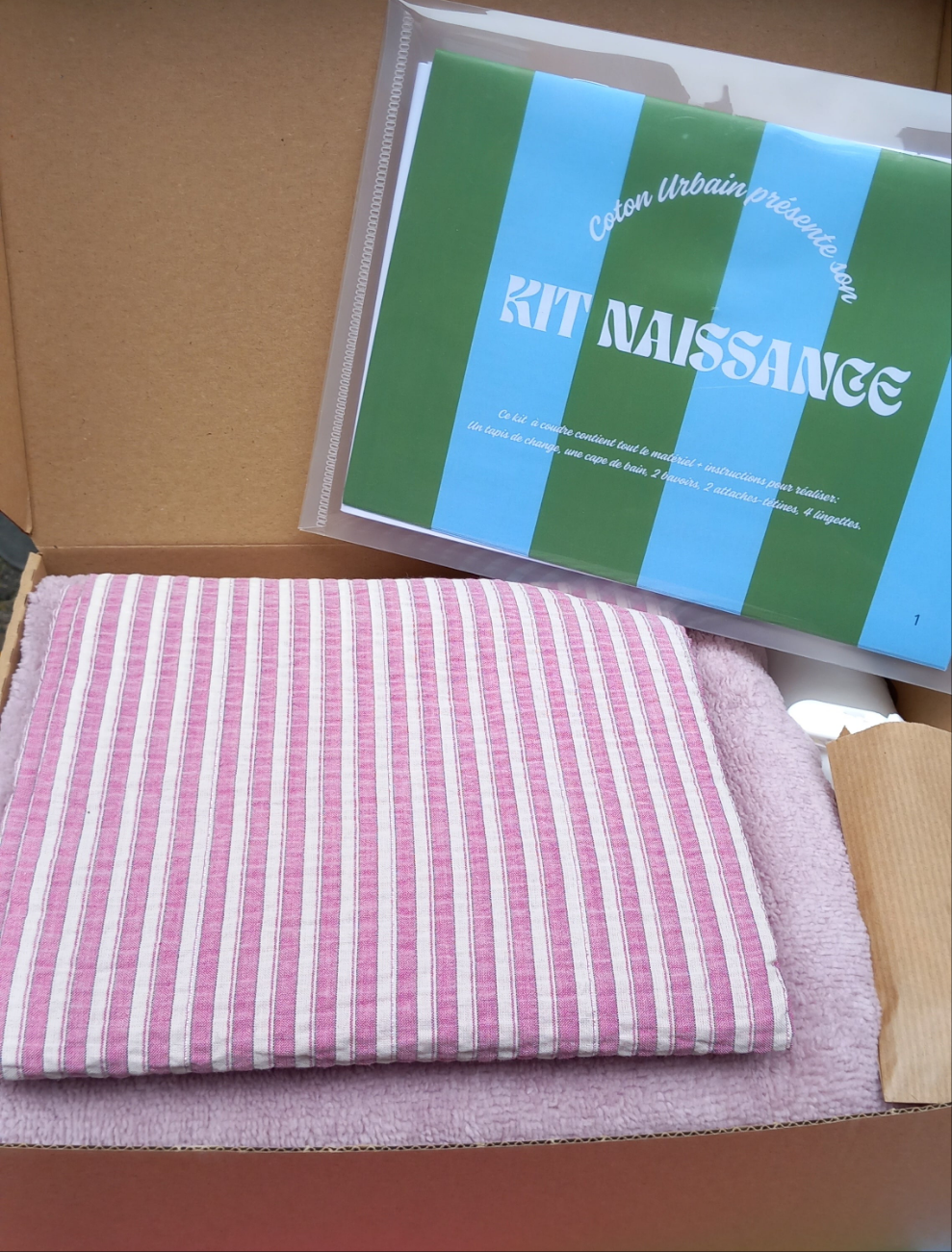 KIT NAISSANCE À COUDRE Ligné rose