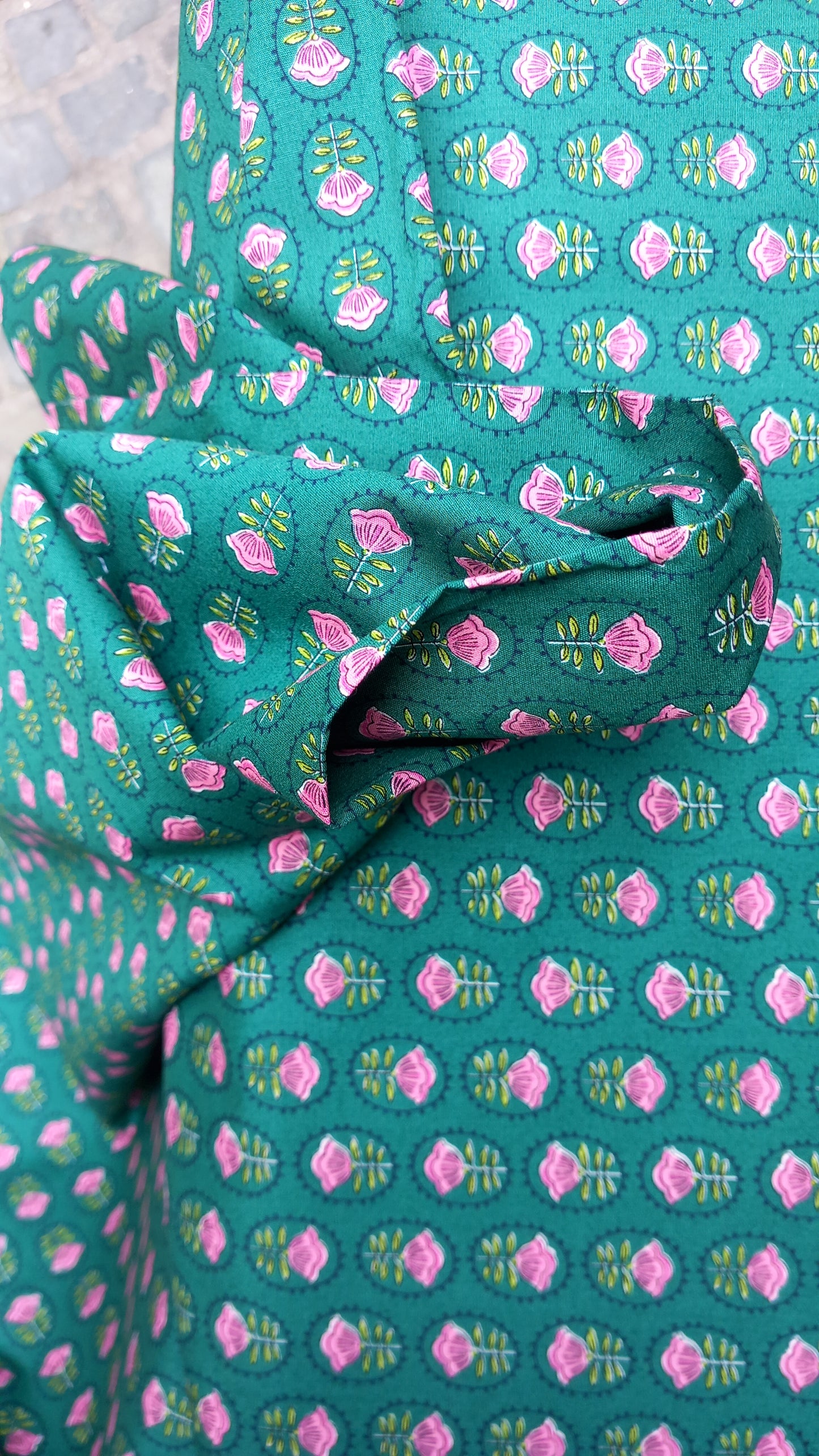KIT NAISSANCE À COUDRE FLEURS ROSE & VERT