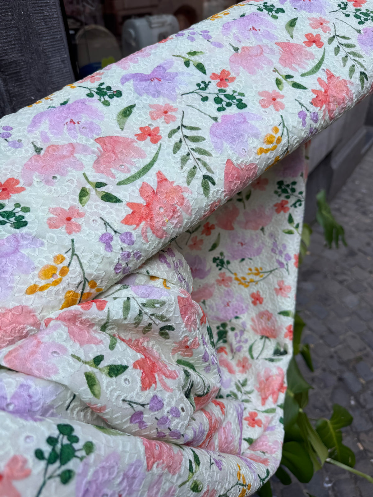 Broderie imprimée aquarelle vert d’eau