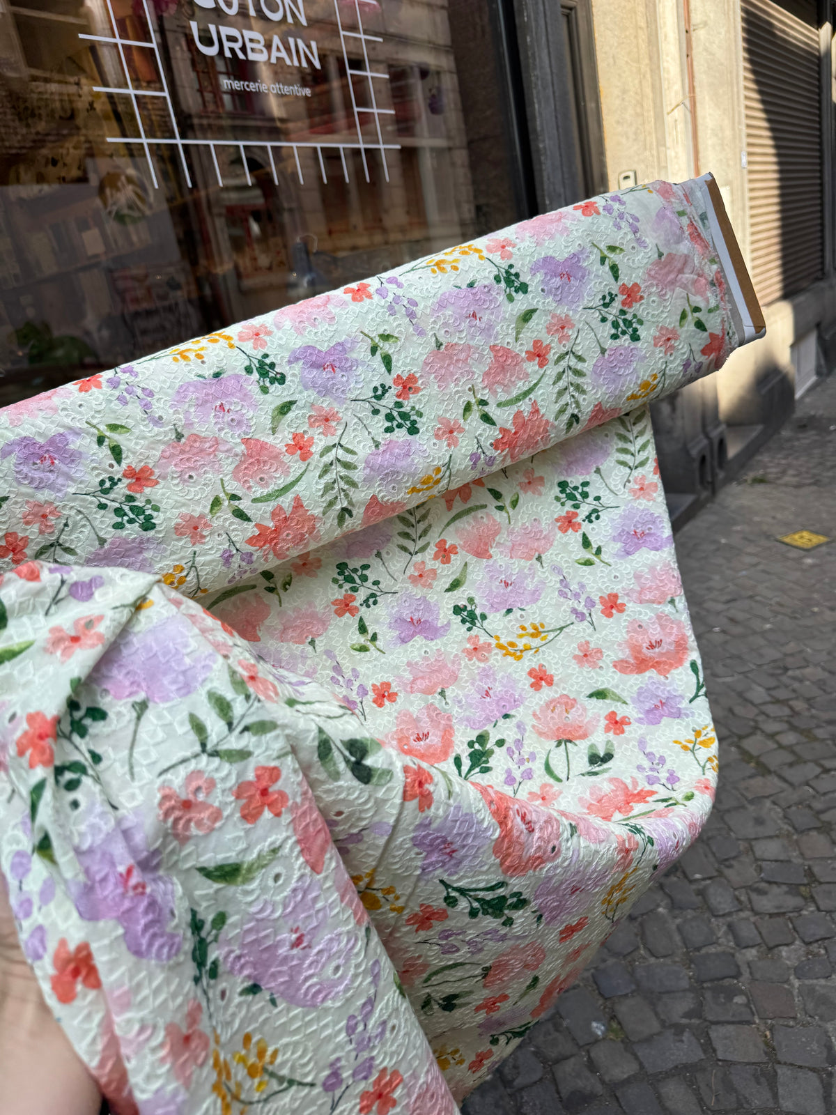 Broderie imprimée aquarelle vert d’eau