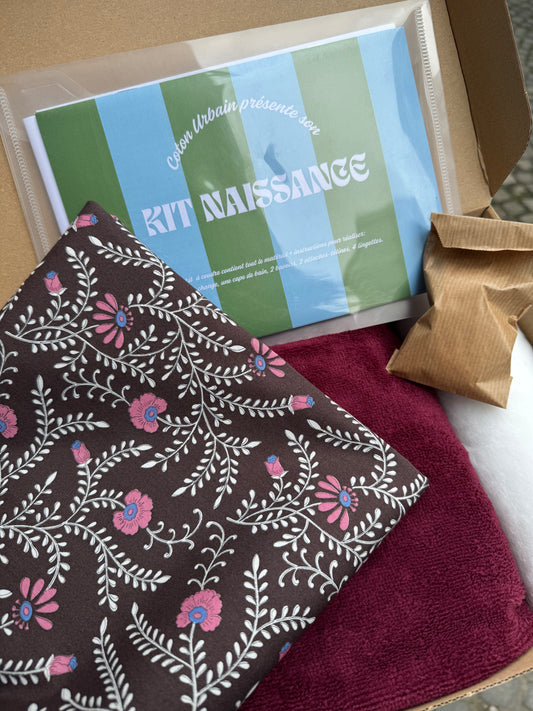 KIT NAISSANCE À COUDRE Fleurs bordeaux
