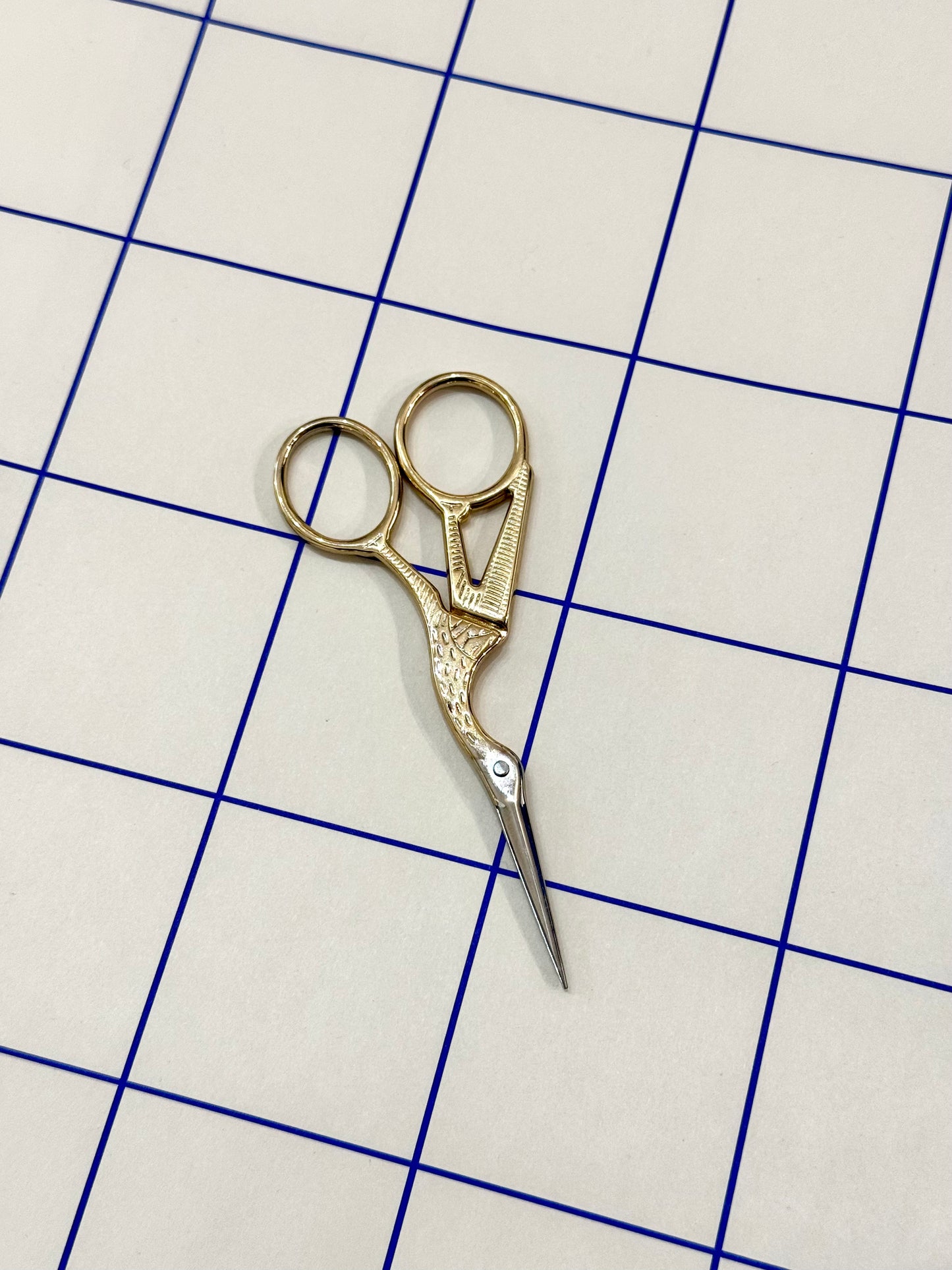 Ciseaux cigogne 12 cm – Finition dorée